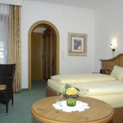 Отель Aparthotel Bergland Австрия, Зёлль - отзывы, цены и фото номеров - забронировать отель Aparthotel Bergland онлайн комната для гостей фото 4