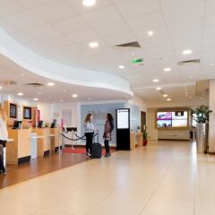 Отель ibis Paris 17 Clichy-Batignolles - formerly Berthier Франция, Париж - 10 отзывов об отеле, цены и фото номеров - забронировать отель ibis Paris 17 Clichy-Batignolles - formerly Berthier онлайн фото 7
