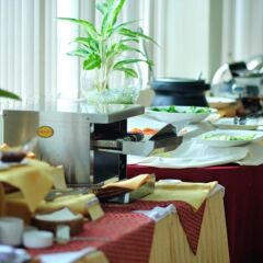 Отель Sammy Hotel Vung Tau Вьетнам, Вунгтау - отзывы, цены и фото номеров - забронировать отель Sammy Hotel Vung Tau онлайн питание