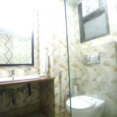 Hotel S. K Crown Park Naraina ванная фото 2