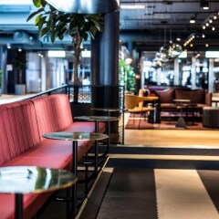 Отель Radisson Blu Falconer Hotel & Conference Center Дания, Фредериксберг - 6 отзывов об отеле, цены и фото номеров - забронировать отель Radisson Blu Falconer Hotel & Conference Center онлайн гостиничный бар