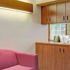 Отель Microtel Inn & Suites by Wyndham Raleigh удобства в номере фото 2