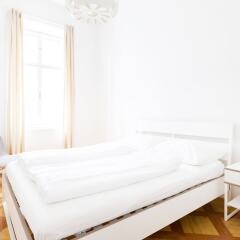 Апартаменты HeyMi Apartments Stephansdom Вена комната для гостей фото 3