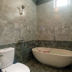 Отель Vinci Villa Hoi An ванная