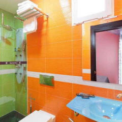 Отель JC Rooms Santo Domingo Испания, Мадрид - 3 отзыва об отеле, цены и фото номеров - забронировать отель JC Rooms Santo Domingo онлайн ванная фото 2