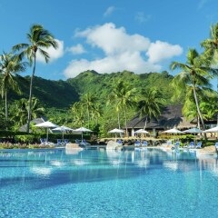 Отель Hilton Moorea Lagoon Resort and Spa Французская Полинезия, Муреа - отзывы, цены и фото номеров - забронировать отель Hilton Moorea Lagoon Resort and Spa онлайн бассейн