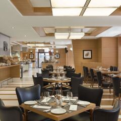 Отель Delta by Marriott Jumeirah Beach питание фото 3