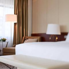 Renaissance Minsk Hotel комната для гостей фото 3