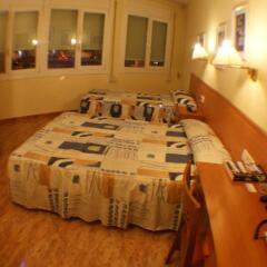 Отель Hostal Rio De Castro
