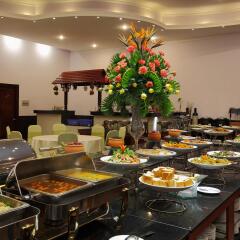 Royal Hotel Saigon питание