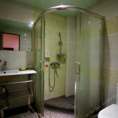 Yuening Hostel ванная