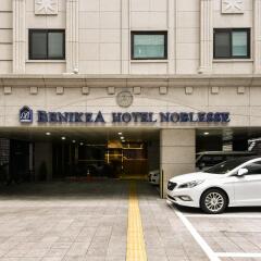 Benikea Hotel Noblesse парковка