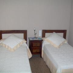 Отель Hostal Restaurante Arasa комната для гостей фото 3