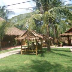 Отель Sayang Beach Resort