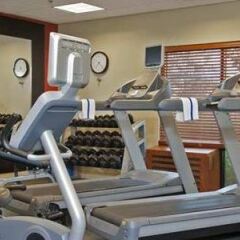 Отель Hampton Inn & Suites Columbus-Easton Area фитнесс-зал фото 4