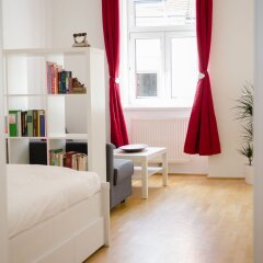 Отель Naschmarkt Studio by welcome2vienna Австрия, Вена - отзывы, цены и фото номеров - забронировать отель Naschmarkt Studio by welcome2vienna онлайн комната для гостей фото 2