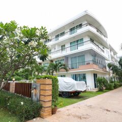 Отель KM Condo Seaside парковка