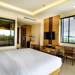 Отель Aqua Resort Phuket 4* Номер Делюкс с различными типами кроватей фото 2