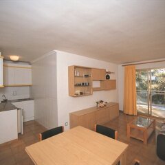 Отель Apartamentos Decathlon Maraton Penthalon Испания, Салоу - отзывы, цены и фото номеров - забронировать отель Apartamentos Decathlon Maraton Penthalon онлайн в номере фото 2