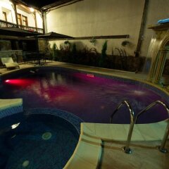 Отель Guesthouse Versailles Болгария, Шумен - отзывы, цены и фото номеров - забронировать отель Guesthouse Versailles онлайн бассейн