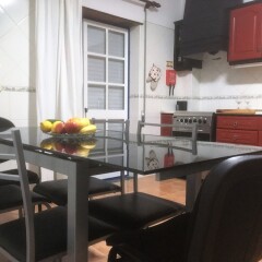 Апартаменты Best House 25 - Charming Apartment Great Location гостиничный бар