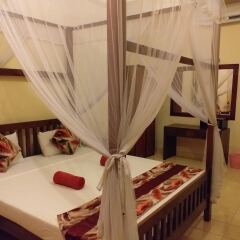 Отель Marine Tourist Beach Guest House Negombo Beach сауна