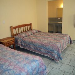 Hotel Los Pinos сейф в номере