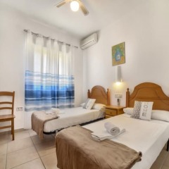 Отель Villa in Calpe - 104076 by MO Rentals комната для гостей фото 4