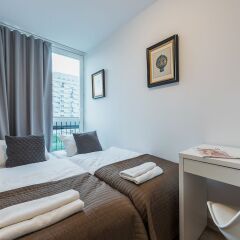 Отель UNIT Short Rent Apartment by Warsaw Metro Station Польша, Варшава - отзывы, цены и фото номеров - забронировать отель UNIT Short Rent Apartment by Warsaw Metro Station онлайн комната для гостей фото 3