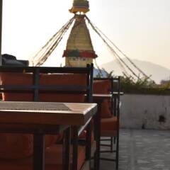 Отель Bodhi Inn & Suite Непал, Катманду - отзывы, цены и фото номеров - забронировать отель Bodhi Inn & Suite онлайн приотельная территория