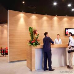 Отель ibis Barcelona Pza Glories 22 Испания, Барселона - 7 отзывов об отеле, цены и фото номеров - забронировать отель ibis Barcelona Pza Glories 22 онлайн помещение для мероприятий