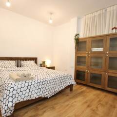 Amazing 3BR Garden Apt near Gordon Beach Израиль, Тель-Авив - отзывы, цены и фото номеров - забронировать отель Amazing 3BR Garden Apt near Gordon Beach онлайн комната для гостей фото 3