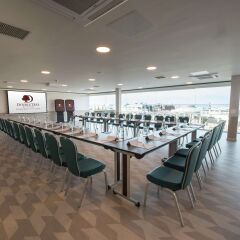 Отель Doubletree By Hilton Edinburgh City Centre Эдинбург помещение для мероприятий фото 2