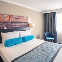Отель Mercure London Heathrow Hotel Великобритания, Лондон - отзывы, цены и фото номеров - забронировать отель Mercure London Heathrow Hotel онлайн вид на фасад
