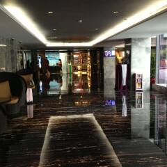 La Perle International Hotel интерьер отеля