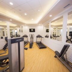 Отель Golden Palace Boutique фитнесс-зал