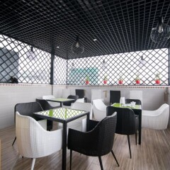 Отель RedDoorz Plus near Tan Son Nhat Airport 2 балкон
