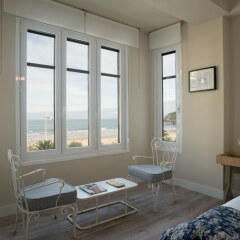 Отель Santa Mónica La Zurriola Iberorent Apartments Испания, Сан-Себастьян - отзывы, цены и фото номеров - забронировать отель Santa Mónica La Zurriola Iberorent Apartments онлайн комната для гостей фото 3
