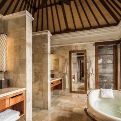 Отель Four Seasons Resort Bali at Jimbaran Bay ванная фото 2