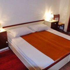 Отель Elena Guest House Пржно сейф в номере