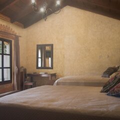 Naif Boutique Hotel & Gallery in Antigua Guatemala, Guatemala from 101$, photos, reviews - zenhotels.com guestroom photo 5