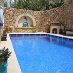 Отель Gozo Hills Bed and Breakfast фото 5