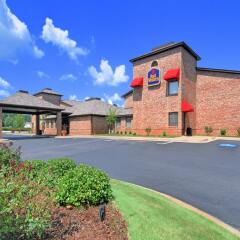 Отель Best Western Auburn/Opelika Inn США, Опелика - отзывы, цены и фото номеров - забронировать отель Best Western Auburn/Opelika Inn онлайн парковка