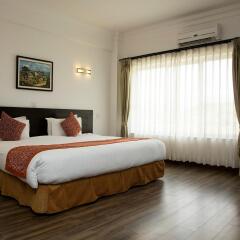 Отель Waterfront by KGH Group Непал, Покхара - отзывы, цены и фото номеров - забронировать отель Waterfront by KGH Group онлайн комната для гостей