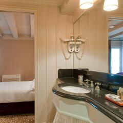 Hotel Odéon Saint Germain ванная