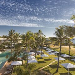 Отель Sheraton Grand Mirage Resort, Gold Coast пляж фото 2