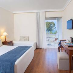 Отель TUI Family Life Kerkyra Golf Греция, Корфу - отзывы, цены и фото номеров - забронировать отель TUI Family Life Kerkyra Golf онлайн комната для гостей фото 2