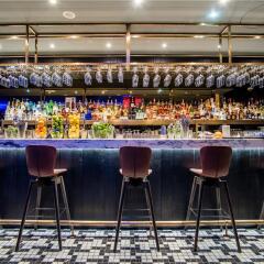 Radisson Collection Hotel, Royal Mile Edinburgh гостиничный бар