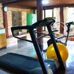 Отель Yuwadee Resort фитнесс-зал фото 2
