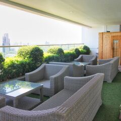 Отель The Peak Towers Pattaya Паттайя